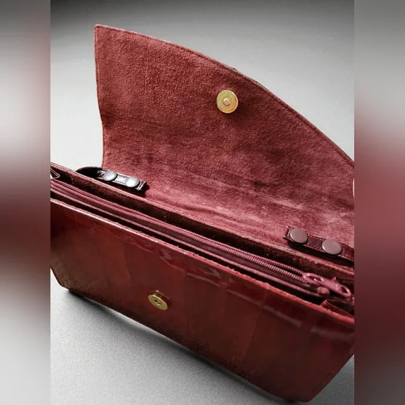 Vintage Eel Skin Victory PK 3940 Burgundy Crossbody Clutch Purse - Picture 3 of 11